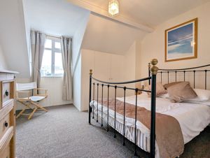 Photo 4- click for photo gallery